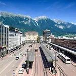 Ibis 3*