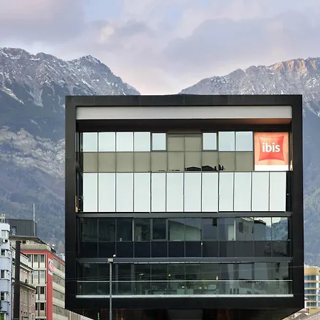 Ibis 3*