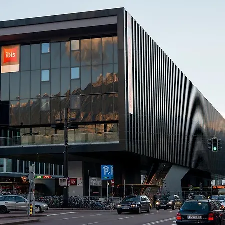 Ibis Szálloda