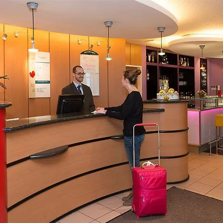 Ibis Готель 3*