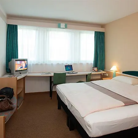 Ibis Szálloda